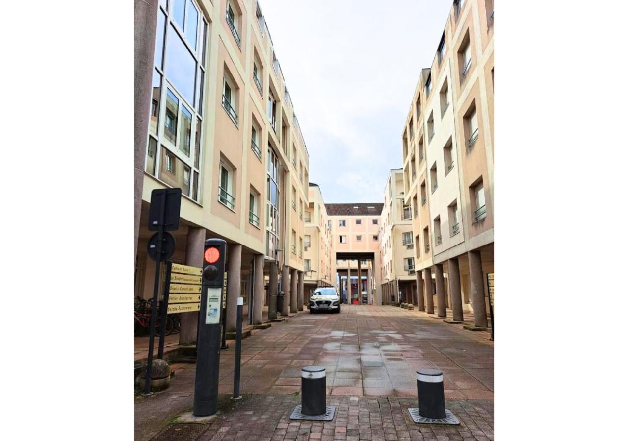 Chez Aida-Centre Ville Poitiers-La Conciergerie. ภายนอก รูปภาพ