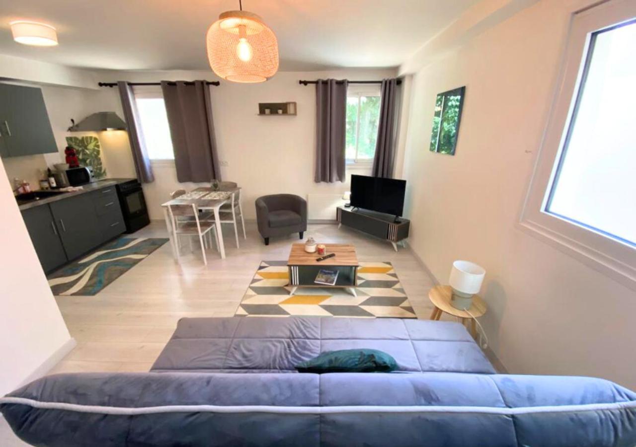 Chez Aida-Centre Ville Poitiers-La Conciergerie. ภายนอก รูปภาพ